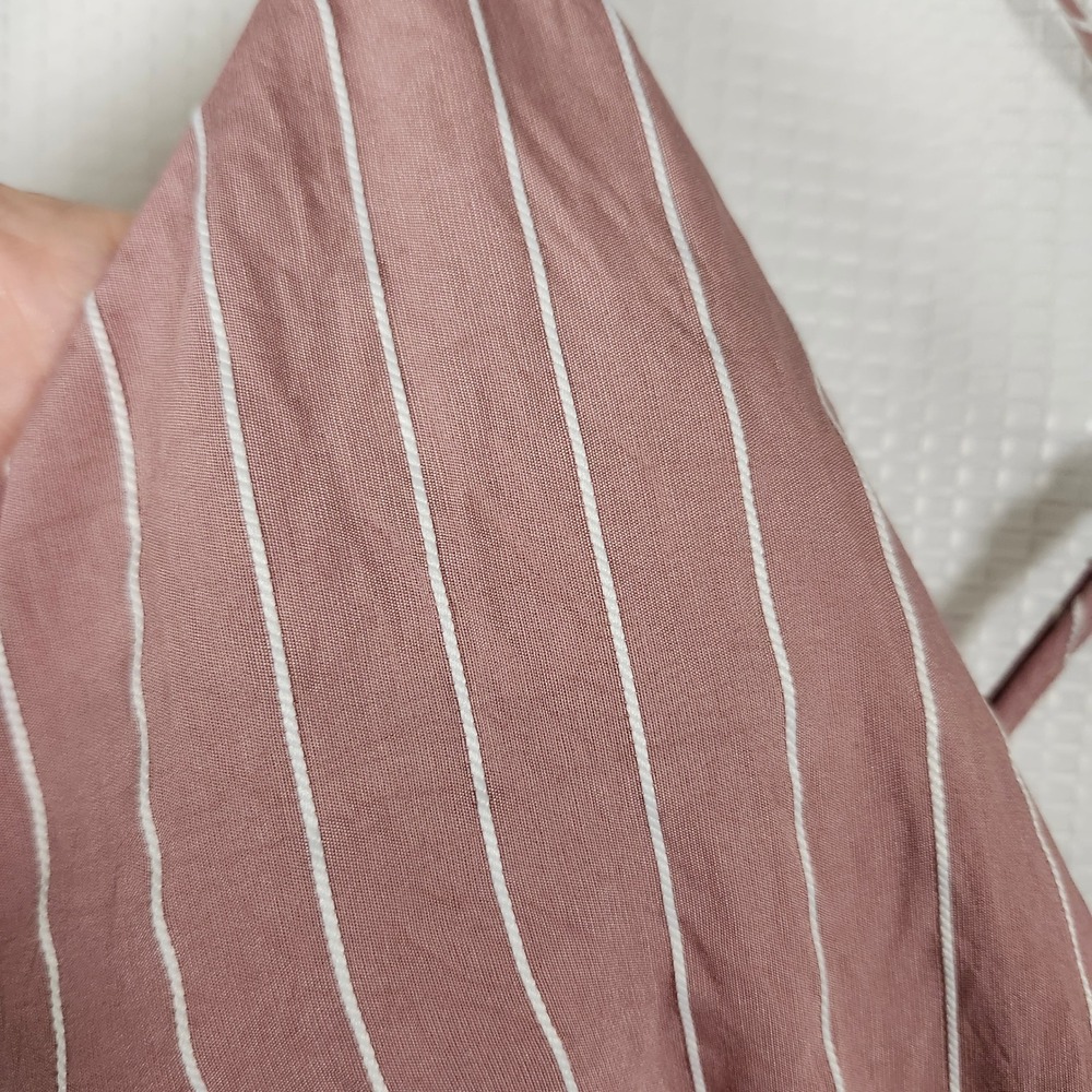 @BaLance Mauve Pinstripe Tiered Ruffle Romper Womens Medium Cross Back V-Neck - Picture 3 of 8